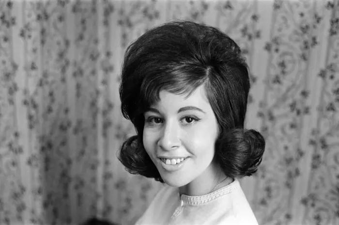 Framed Print : Singer Helen Shapiro. 2nd June 1964 Framed Print : Singer Helen Shapiro. 2nd June 1964