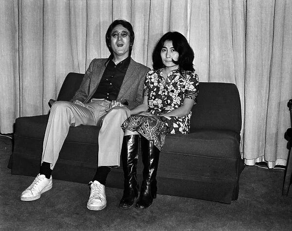 Singer John Lennon with his wife Yoko Ono in Majorca. April 1971 71-3773-001