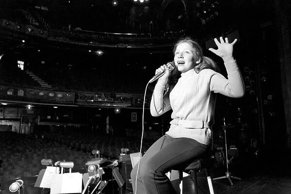 Singer Lena Zavaroni. March 1975 75-01430-005