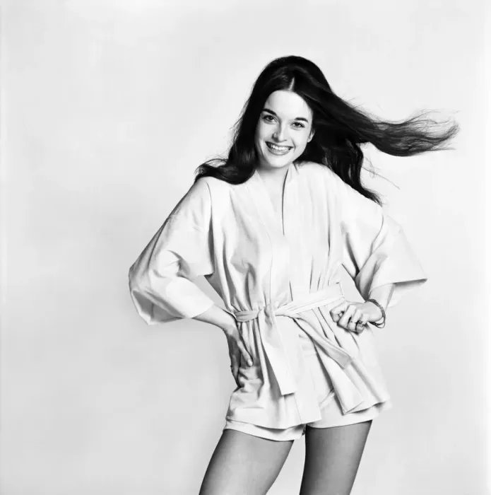 Framed Print : Singer / Model: Diane Solomon. March 1975 75-01367-003 Framed Print : Singer / Model: Diane Solomon. March 1975 75-01367-003