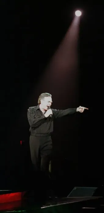 Framed Print : Singer Neil Diamond performs in concert at the Telewest Arena in Newcastle 24 February Framed Print : Singer Neil Diamond performs in concert at the Telewest Arena in Newcastle 24 February