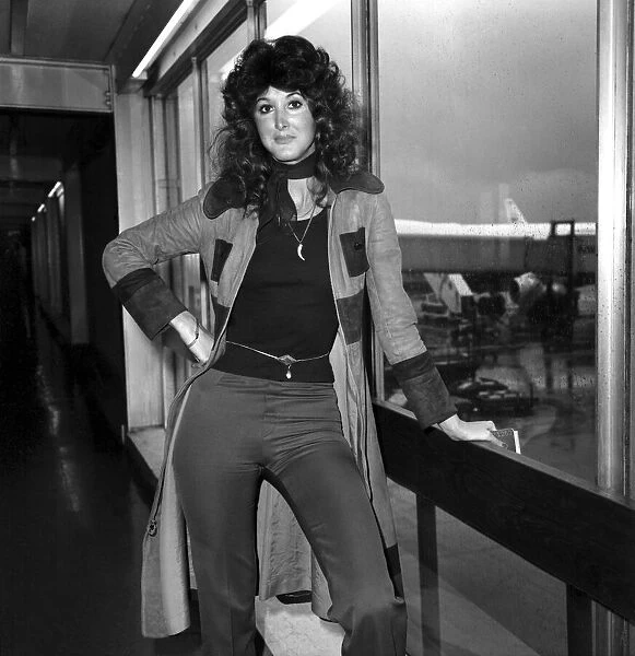 Singer: Patti Quatro: Patti Quatro arrived at Heathrow Airport from Montreal, Canada