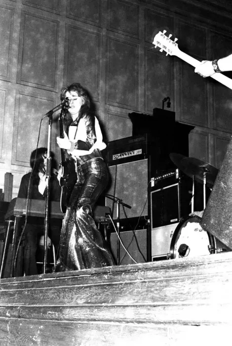 Framed Print : Singer Suzi Quatro performs in concert at Newcastle City Hall 4 November 1972 Framed Print : Singer Suzi Quatro performs in concert at Newcastle City Hall 4 November 1972