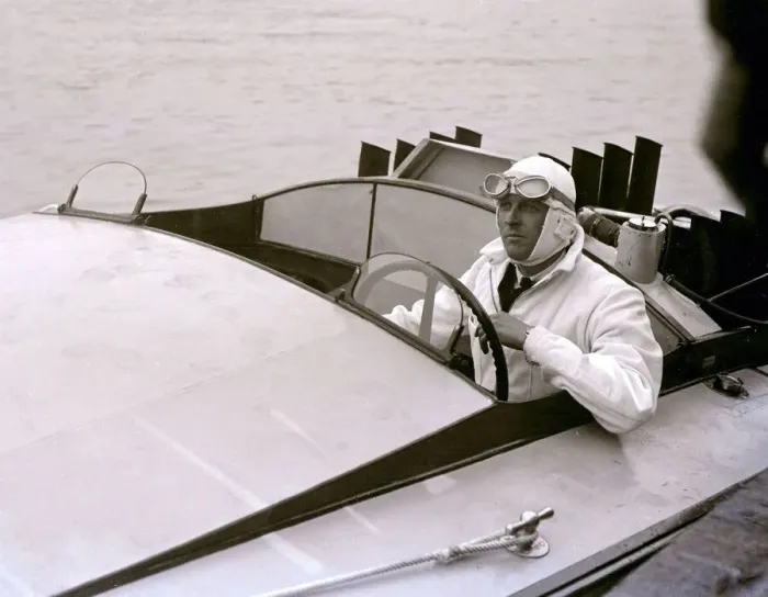 Framed Print : Sir Henry Segrave circa 1927 in his motor boat Miss England (On 29 March 1927 Framed Print : Sir Henry Segrave circa 1927 in his motor boat Miss England (On 29 March 1927