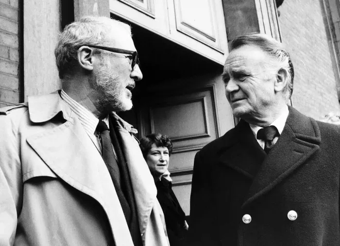 Framed Print : Sir John Mills and Anthony Quayle Actors after the memorial service for Peter Finch