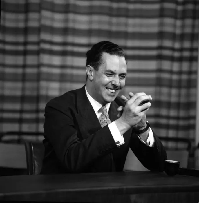 Framed Print : Sir Keith Joseph Minister of Housing Oct 1962 at a press conference at Hackney Town Hall Framed Print : Sir Keith Joseph Minister of Housing Oct 1962 at a press conference at Hackney Town Hall