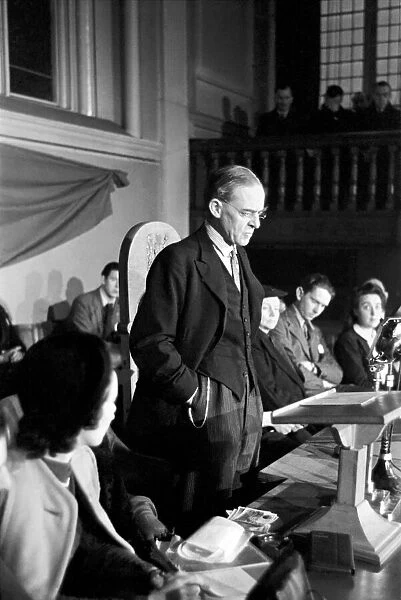 Sir Stafford Cripps Speaking at the Anglo-Soviet Youth meeting. March 1942