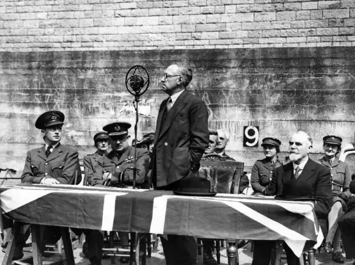Framed Print : Sir William Reardon addressing a large crowd at the raising of the indicator for National Framed Print : Sir William Reardon addressing a large crowd at the raising of the indicator for National