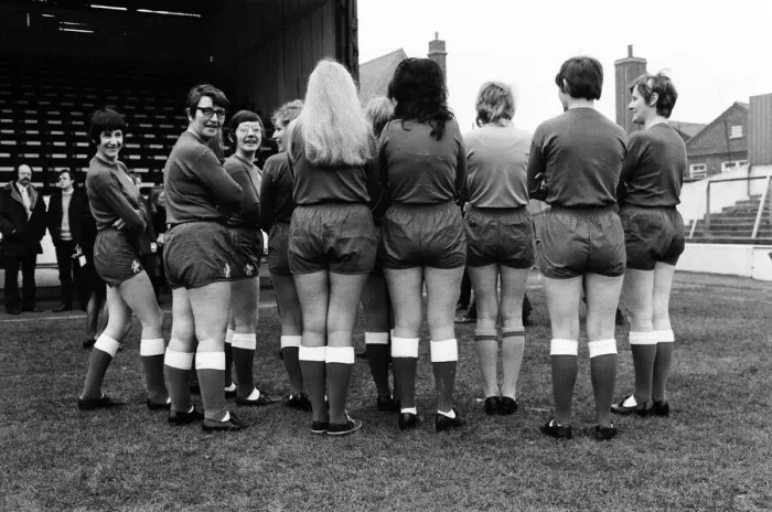 Framed Print : Sixteen traffic wardens of the Shepherds Bush area have formed their own ladies football
