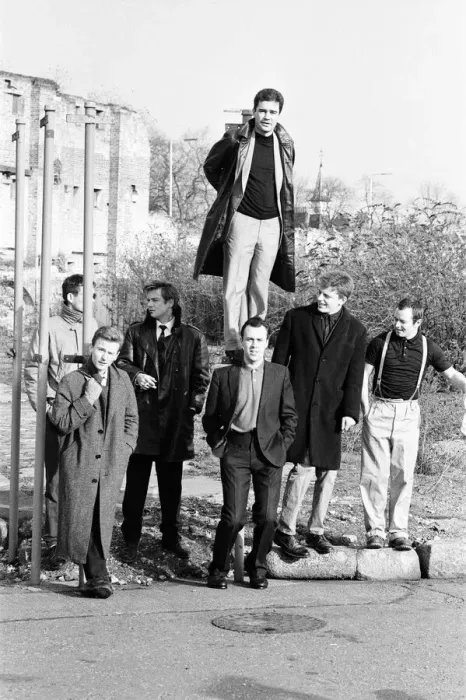 Framed Print : Ska group Madness pose in London whilst filming their new video. 30th January 1984