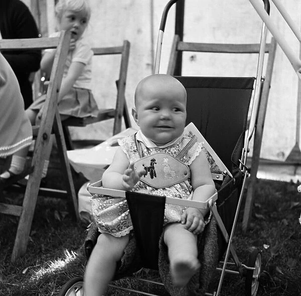 Skelton annual baby show. Circa 1973