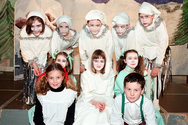 Skelton Junior School in dress rehearsals for the Snow Queen production