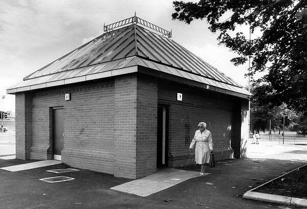 The Sky Blue Way toilets in Gosford Green. 5th July 1988