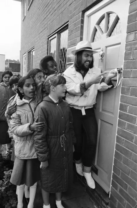 Framed Print : Slade star Dave Hill tried not to bring the house down