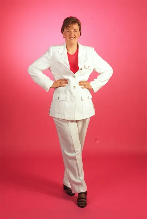 Framed Print : Slimmer Lorraine Kelly red top with white suit August 1998 Framed Print : Slimmer Lorraine Kelly red top with white suit August 1998