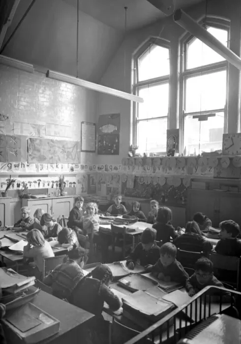 Framed Print : One of the smallest primary schools in Coventry, All Saints, in Vecquery Street