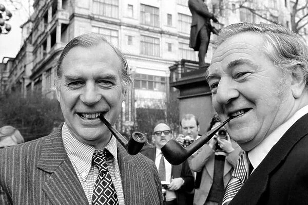 Smoking Pipes: Mr. Campbell Adamson with actor Rupert Davies. January 1975 75-00425-002