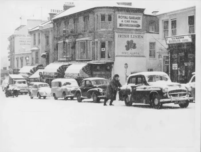 Framed Print : Snow scene - Torwood Street, Torquay 1962 Framed Print : Snow scene - Torwood Street, Torquay 1962
