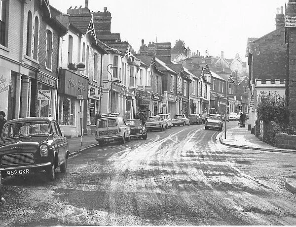 Snow scene in Walnut Road, Torquay. December 1967