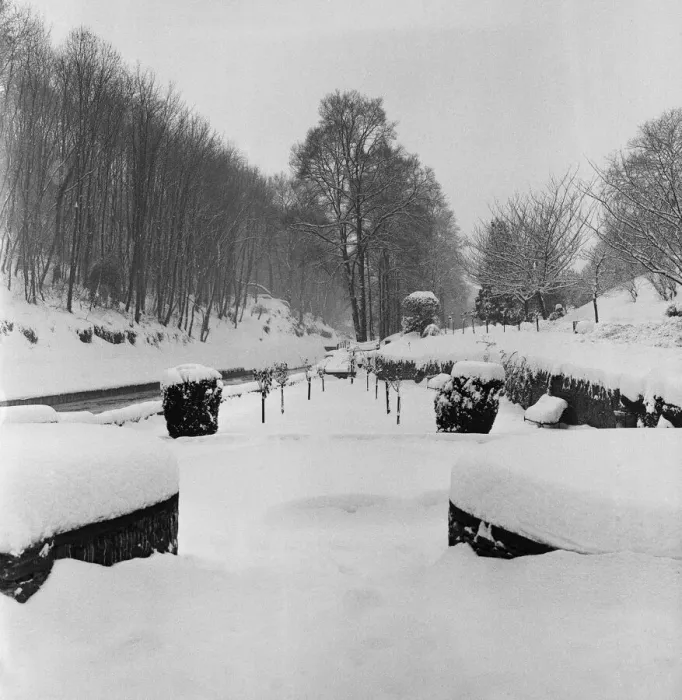Framed Print : Snuff Mills park under a blanket of snow 4th January 1963 Framed Print : Snuff Mills park under a blanket of snow 4th January 1963