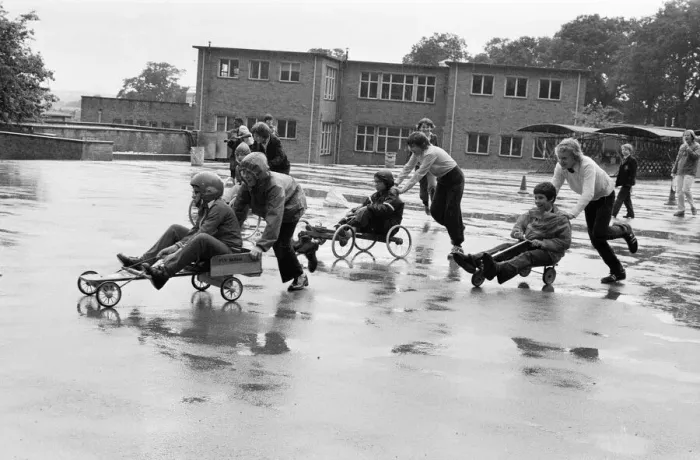 Framed Print : Soap Box Races at Stoneham Boys School, Reading, Berkshire, June 1980 Framed Print : Soap Box Races at Stoneham Boys School, Reading, Berkshire, June 1980