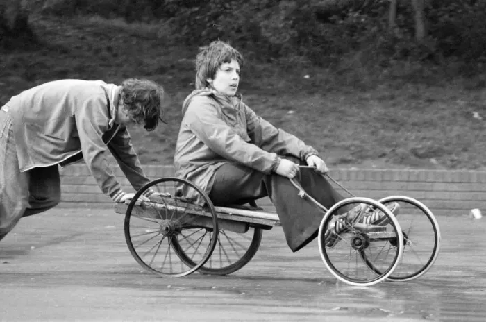 Framed Print : Soap Box Races at Stoneham Boys School, Reading, Berkshire, June 1980 Framed Print : Soap Box Races at Stoneham Boys School, Reading, Berkshire, June 1980