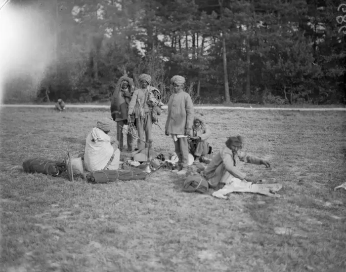 Framed Print : Soldiers from the 3rd Lahore Indian Division seen here striking camp near Orleans Framed Print : Soldiers from the 3rd Lahore Indian Division seen here striking camp near Orleans