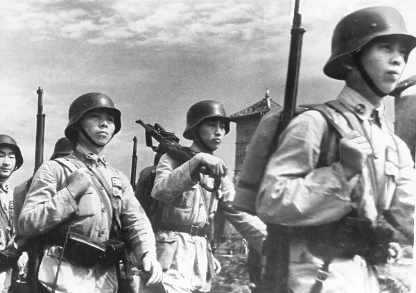 Soldiers of the Chinese army on the march during the Second World War. March 1942