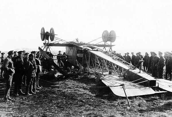Soldiers inspect a German Gotha aircraft 1918 which crashed on British lines at