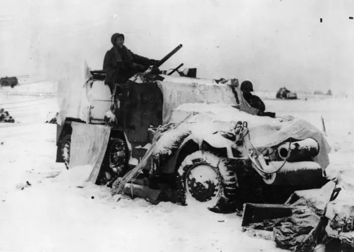 Framed Print : Soldiers of a US tank destroyers unit with the 101st Airborne Division