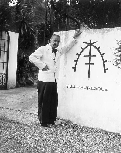 Somerset Maugham at Villa Mauresque, Cap Ferrat. OPS Him at the entrance with his