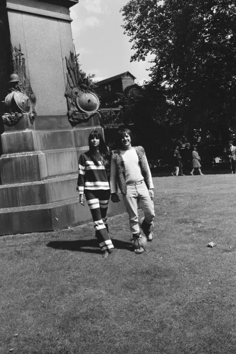 Framed Print : Sonny Bono & Cher, American music duo, who currently have a number one single in the US Framed Print : Sonny Bono & Cher, American music duo, who currently have a number one single in the US