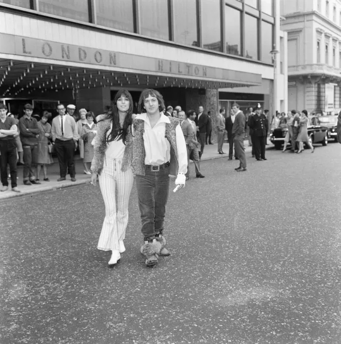 Framed Print : Sonny Bono & Cher, American music duo, who currently have a number one single in the US Framed Print : Sonny Bono & Cher, American music duo, who currently have a number one single in the US