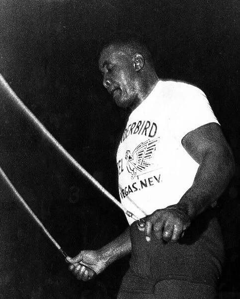 Sonny Liston at St James Hall, Newcastle. He goes straight into nine minutes
