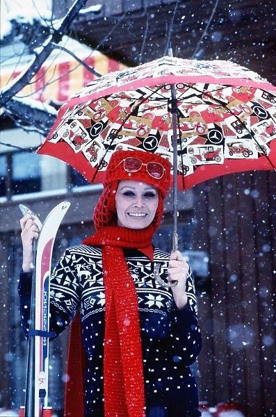 Sophia Loren Actress on a ski-ing holiday dbase msi