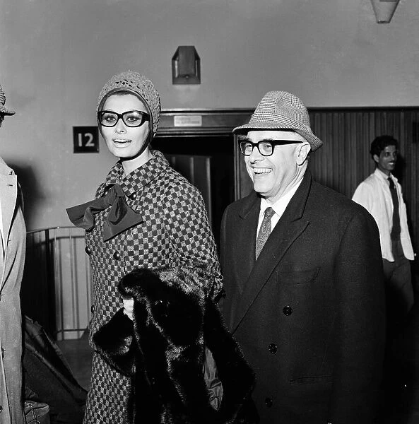 Sophia Loren arrives at London Airport from Italy to attend the Gala World Premier of
