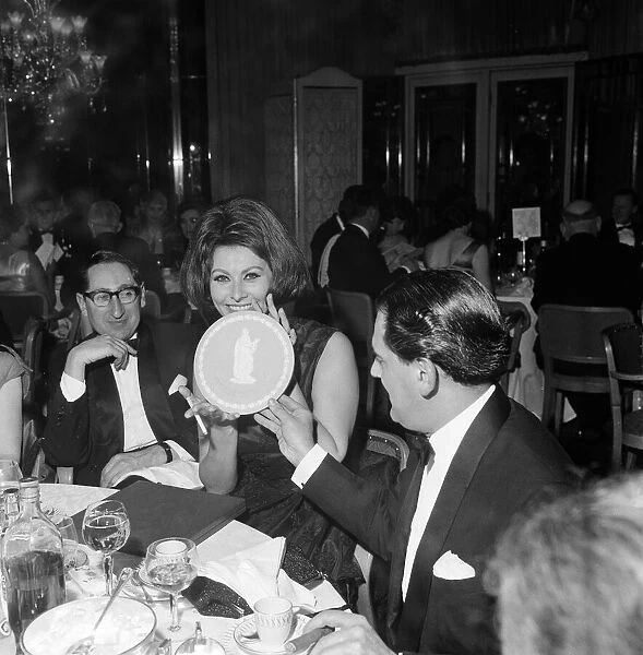 Sophia Loren at the British Film Academy Awards. Sophia Loren with her award for the