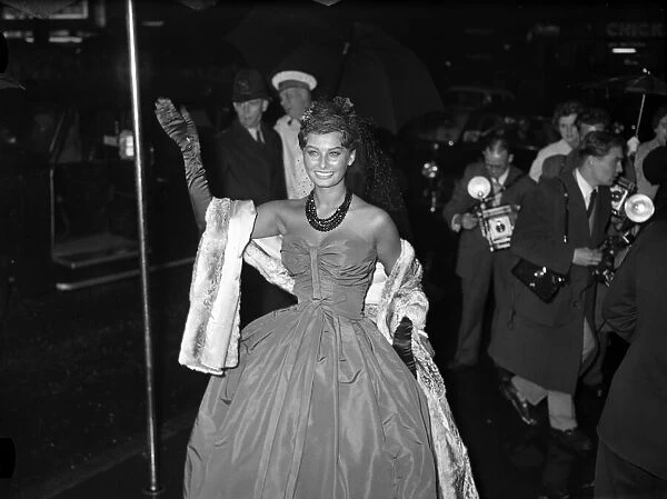Sophia Loren at the film premier of 'The Key'29th May 1958