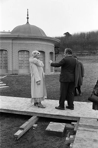 Sophia Loren during the filming of 'Lady L'at Castle Howard
