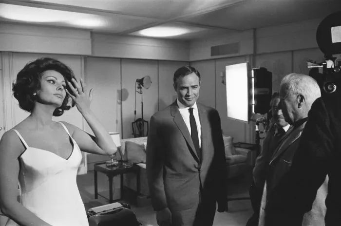 Framed Print : Sophia Loren Marlon Brando (centre) and Charlie Chaplin (left Framed Print : Sophia Loren Marlon Brando (centre) and Charlie Chaplin (left