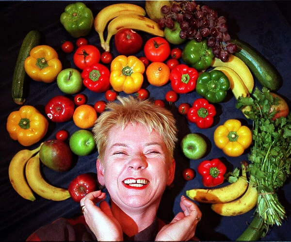SOPHIE GRIGSON COOK 21st OCTOBER 1997 AT THE ASSEMBLY ROOMS EDINURGH SURROUNDED BY FRUIT