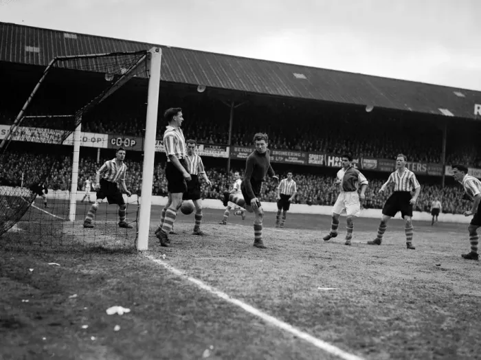 Framed Print : Southampton 2-1 Blackburn Rovers. League match at The Dell