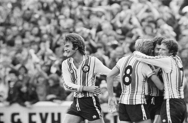 Southampton 2-2 Bolton. League match at The Dell. Saturday 22nd October 1977