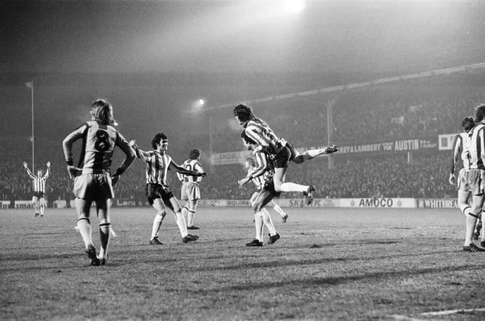 Framed Print : Southampton 4-0 West Bromwich Albion, FA Cup 5th Round Replay match at The Dell Framed Print : Southampton 4-0 West Bromwich Albion, FA Cup 5th Round Replay match at The Dell