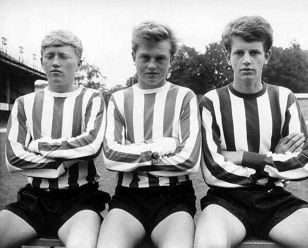 Southampton Players. l-r A. Moffett, J. Trearust and Mick Channon. 13th August 1964