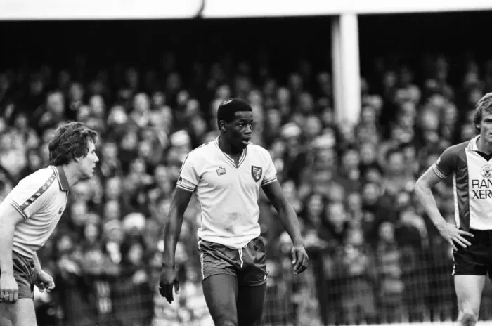 Framed Print : Southampton v Norwich City, league match at 7th February 1981 Framed Print : Southampton v Norwich City, league match at 7th February 1981