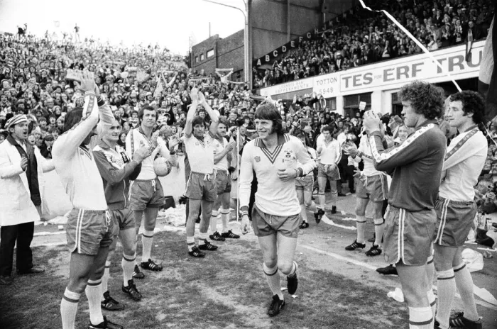 Framed Print : Southampton v Queens Park Rangers, Mike Channon Testimonial at The Dell Framed Print : Southampton v Queens Park Rangers, Mike Channon Testimonial at The Dell