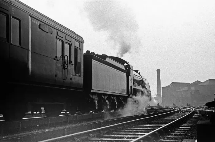 Framed Print : Southern Railways King Arthur Class locomotive Pendragon seen here on its approach to Framed Print : Southern Railways King Arthur Class locomotive Pendragon seen here on its approach to
