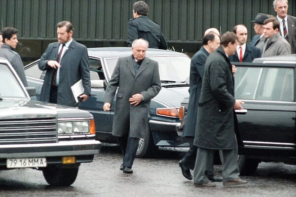Soviet leader Mikhail Gorbachev visits Watford, Hertfordshire. 8th April 1989