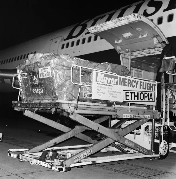 Framed Print : Speedbird 9401, the Daily Mirror Mercy Flight is loaded up with 30 tonnes of food Framed Print : Speedbird 9401, the Daily Mirror Mercy Flight is loaded up with 30 tonnes of food